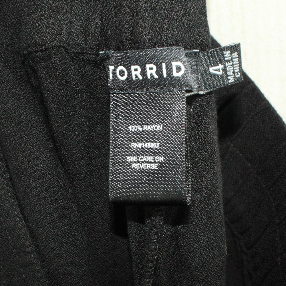 Torrid 100% Rayon Adjustable Back Jumpsuit Size 4 - Picture 5 of 9
